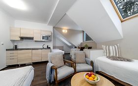 Anensky Apartman C303 S Wellness , O2 Tv A Stabilni Rychlou Wifi, S Moznosti Dokoupeni Bufetovych Snidani A S Moznosti Dokoupeni Masazi